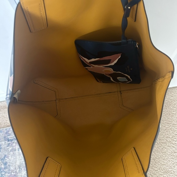 Kate Spade Arch Paper Rose Reversible Leather Tote - Picture 3 of 4